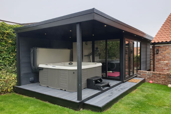 Relaxing Garden Room Hot Tub Retreat Perth