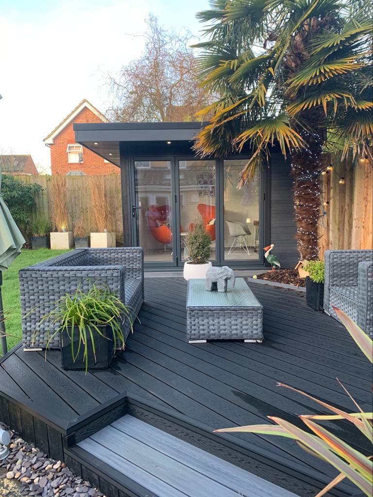 Garden Room In Perth, With Composite Decking For Outdoor Seating Area